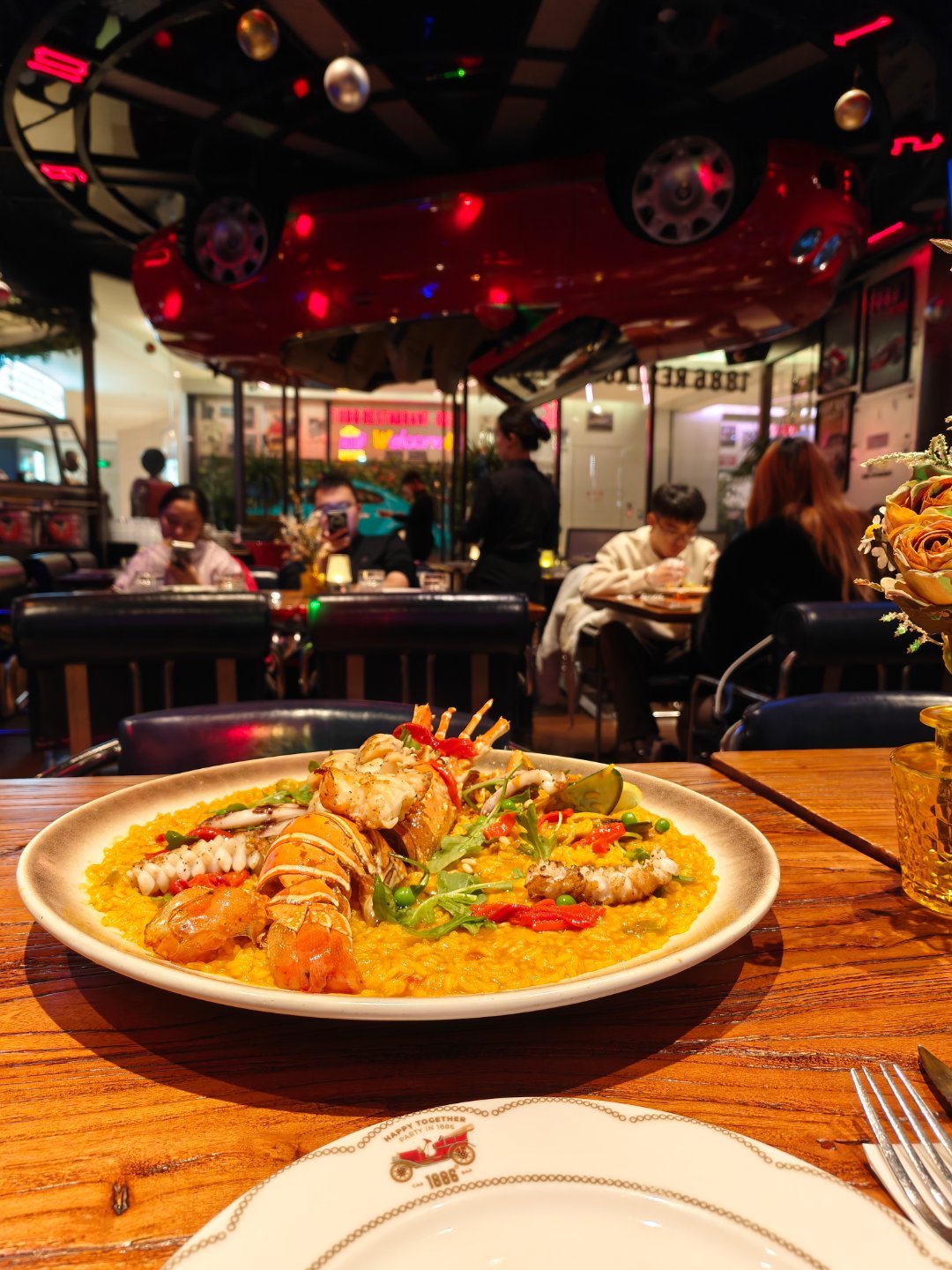 难得进城，吃顿好的[大笑]​​​