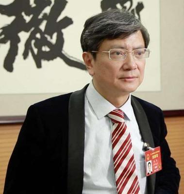 [点赞]郑强发出痛心疾首地质问：“1982年，我们的国家公费一批学生到日本留学