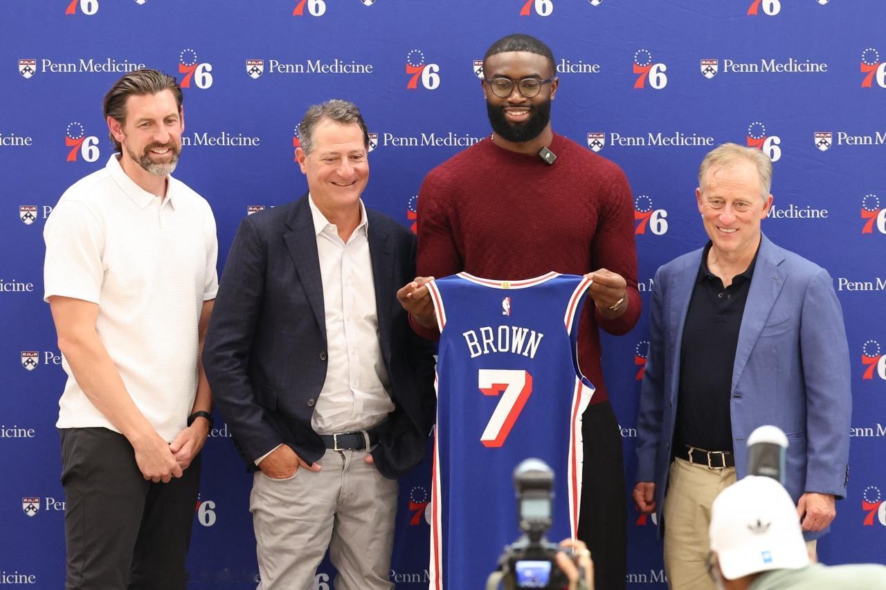 “杰伦·布朗将让全联盟胆寒！”谈到76人新援杰伦.布朗，前NBA球员拉简·隆多说