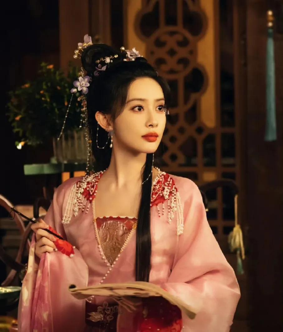 吃🍉《将门毒后》据说下个月开奖，王鹤棣和孟子义平番，之前两家让打的不可开交，