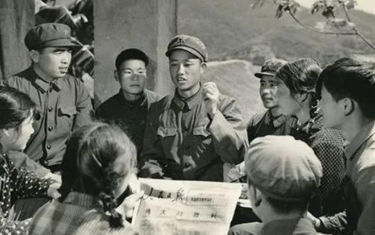 1939年，毛主席躲进一个农妇家，在敌人来搜查时农妇站出来说：“军爷，你们要找的