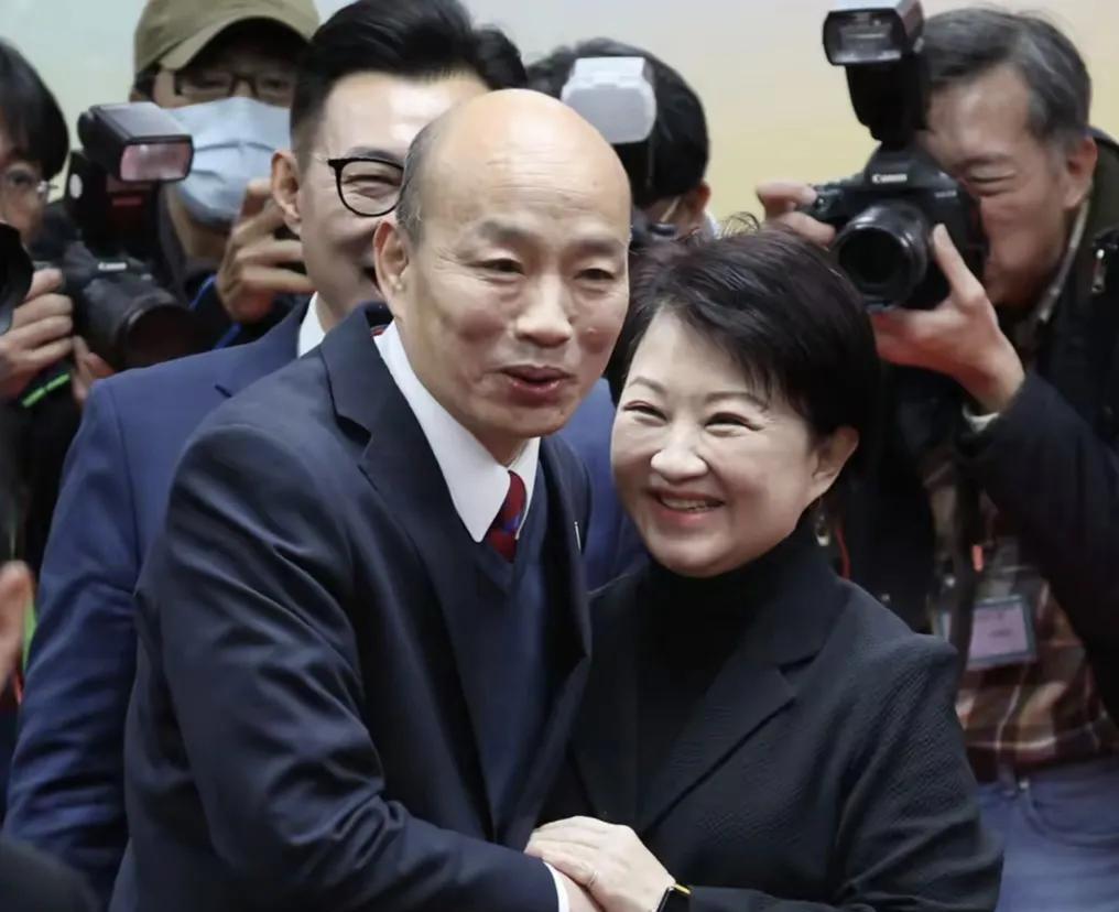 国民党又开始表演秀了！到大罢免投票不到一个月了，这时的朱立伦出来说话了。朱立伦