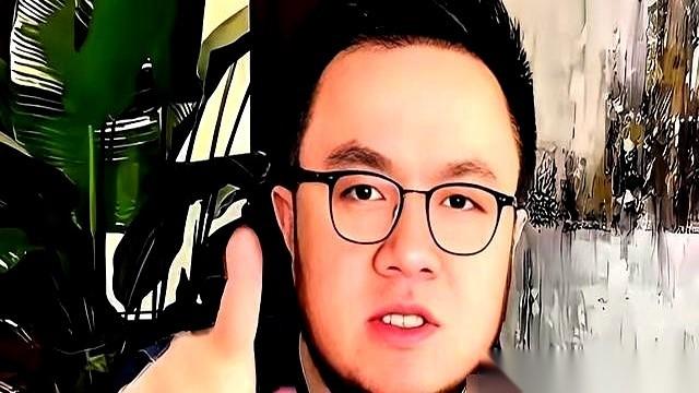 巴图2024年带货217场卖了2.3个亿，在直播间挑明自己本名叫宋健。弟弟英如
