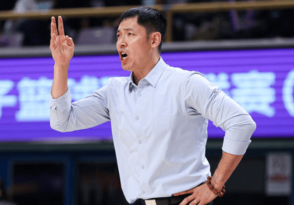 张庆鹏: 每场比赛都艰难, 但艰难来自于用什么态度准备比赛