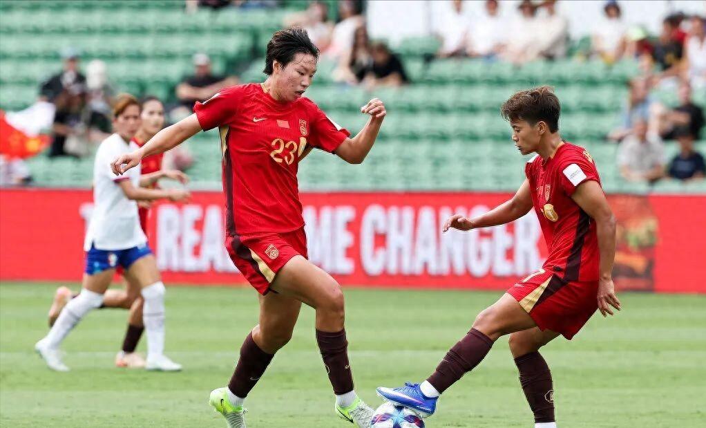 快讯，中国女足晋级世界杯！ 谁能想到？从0比8惨败的谷底，到直通世界杯的狂欢