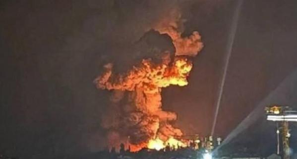 11月14日凌晨俄乌冲突突然捅了“马蜂窝”，乌克兰这次是真没怂直接掏出国产远程导