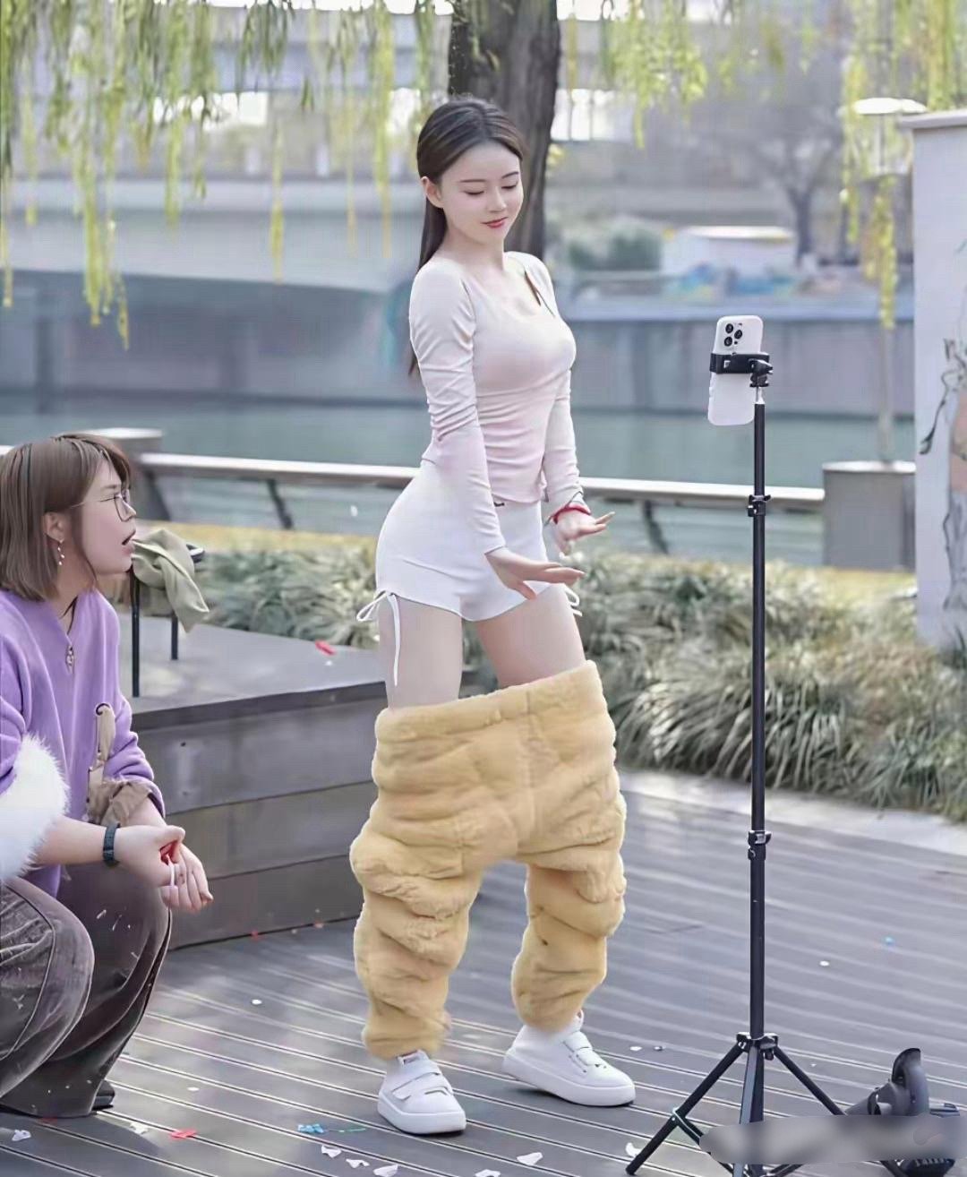 光鲜背后皆汗水