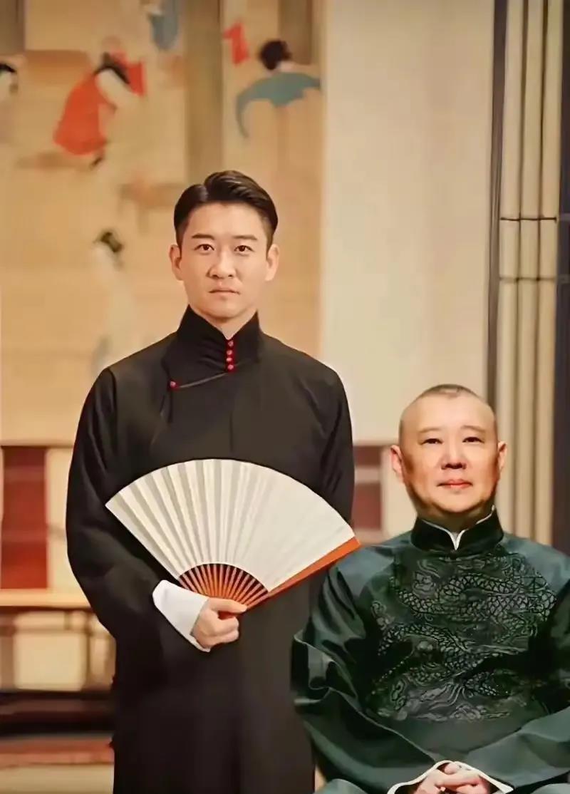 郭德纲左右为难，慌了！他的“叛徒”曹云金日前又对他“示好”了。曹云金说，