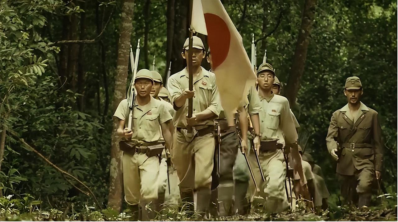 1945年日本天皇宣布投降后，不少日本官兵由于不能接受现实选择集体自杀，但有一个
