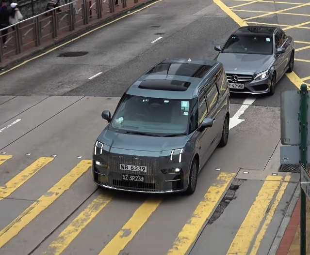 香港居民疯抢国产电动车有没有发现香港的电车在上牌后颜值貌似比我们的绿牌要高…