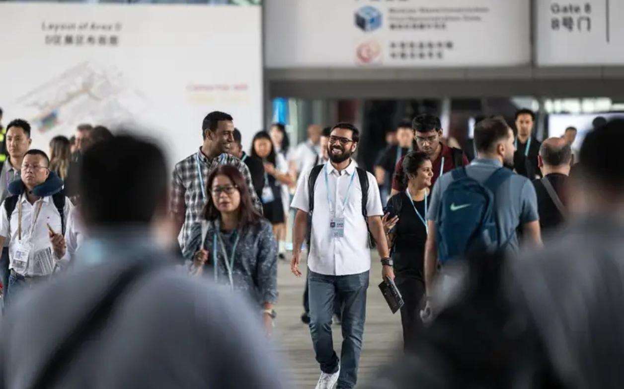 SWIFT数据“没看见”人民币的威力当西方人还在用SWIFT数据说人民币占