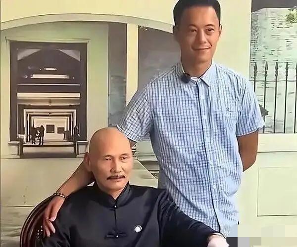 蒋家第四代又出大瓜了！蒋经国孙辈蒋友青公开放话：“我不认识蒋万安”，这话直接把蒋