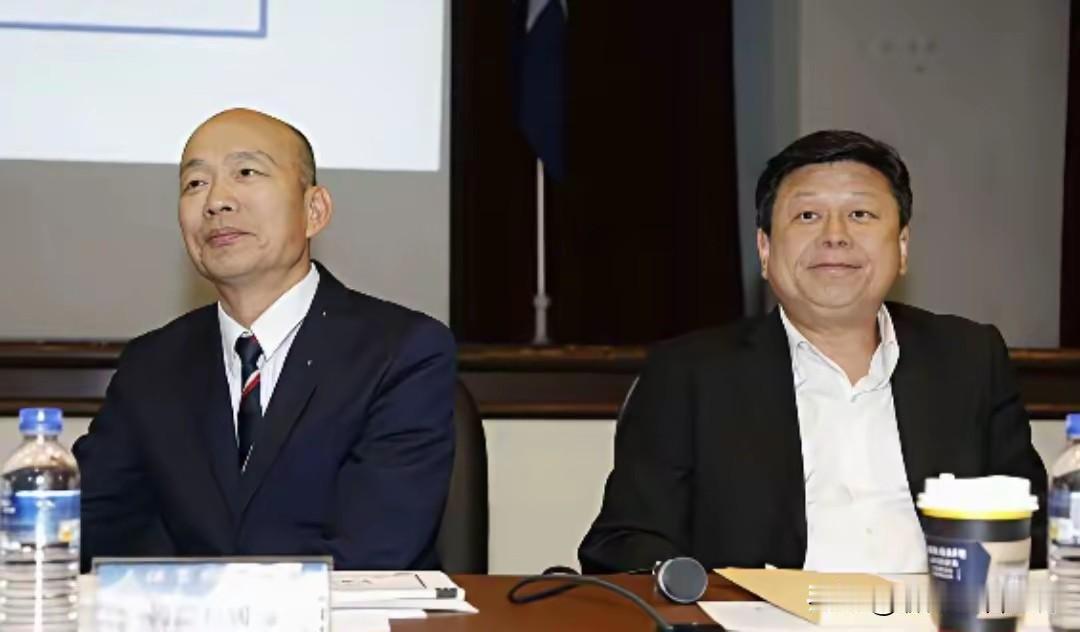 韩国瑜把枪口对准傅崐萁引得众多大咖表态和蓝营诸侯评论。我们看到蒋万安提到此事表示
