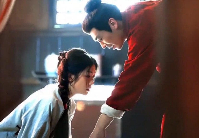 《大生意人》白依梅悔婚爱上朱亚文，做了王妃。古平原苦苦追踪，非要求一个答案。