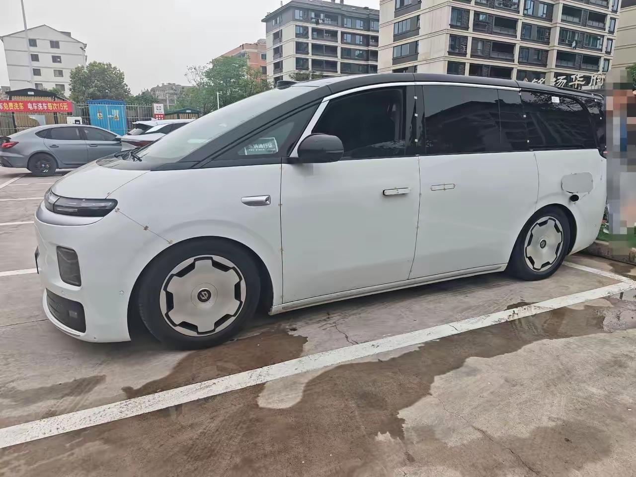 为什么真车看着这么帅？-流线子弹头，低风阻高级感短车头+大倾角A柱，比传统
