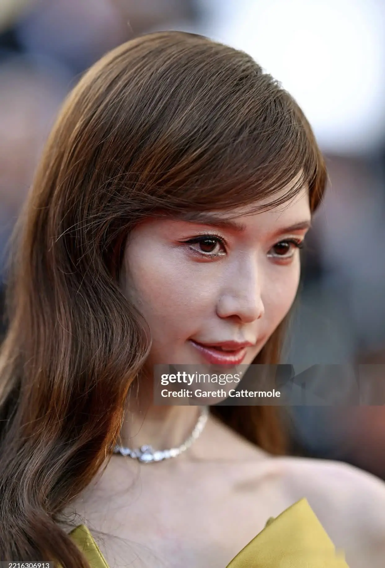 自从她嫁人以后，慢慢变成了我们不熟悉的样子这是生图，虽然抗打但是不熟悉了，