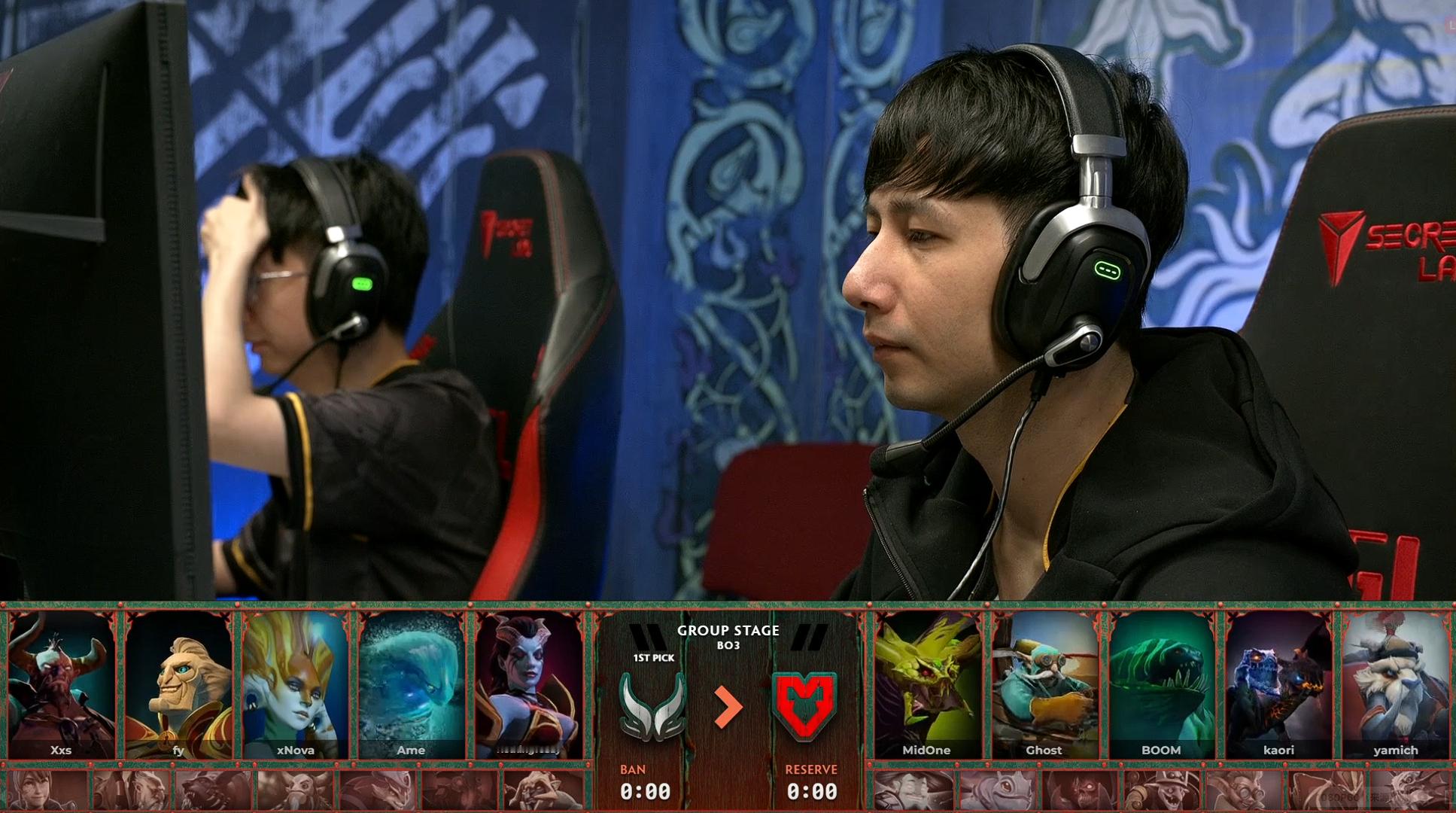 XGvsMouz第一局BP结束，不知道是不是因为莫言前两天状态不太好的关系，