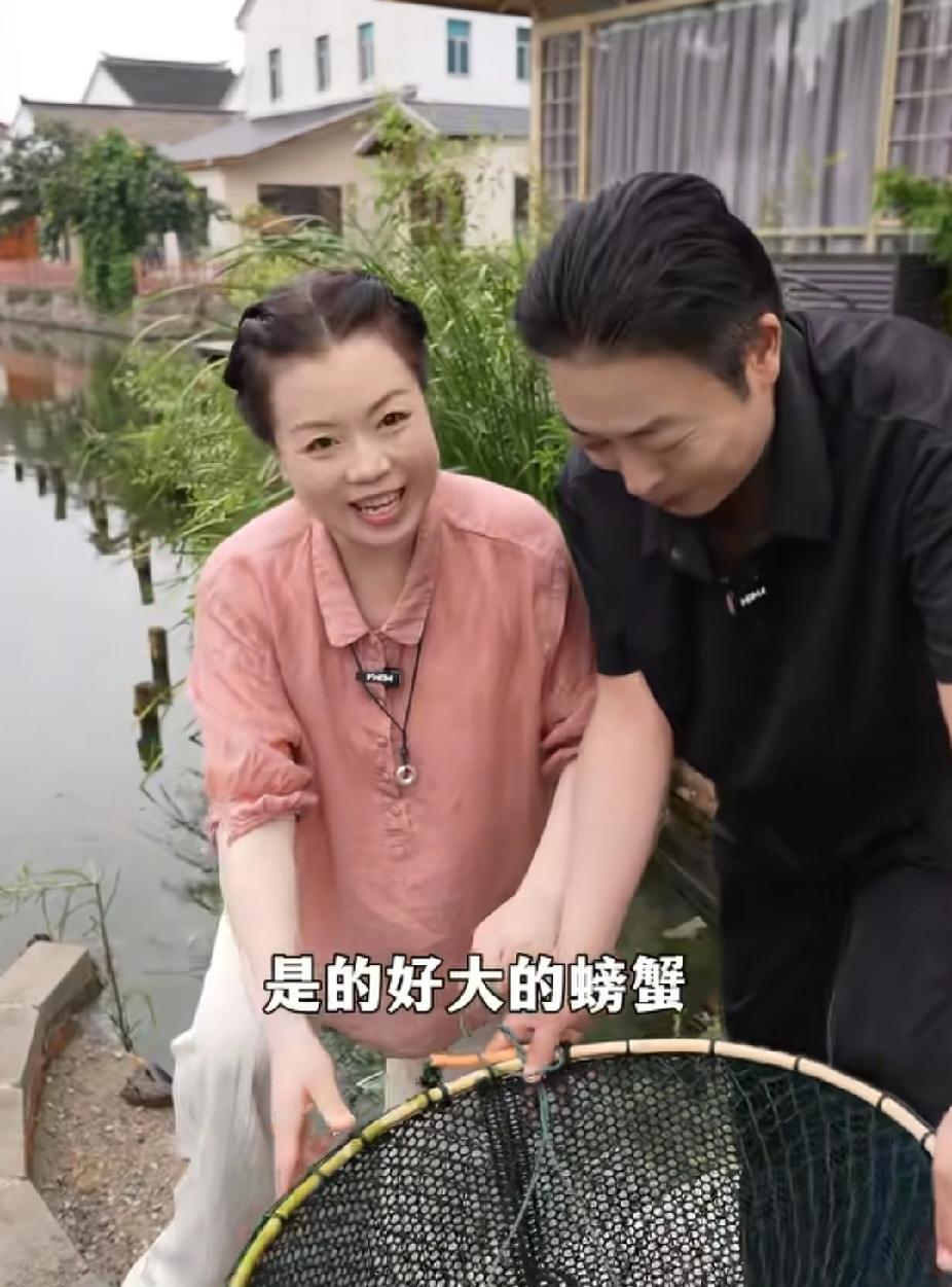 许敏今天带货人气不高，但数据很好今天许敏直播带货虽然人气没有以前高，但是，数据