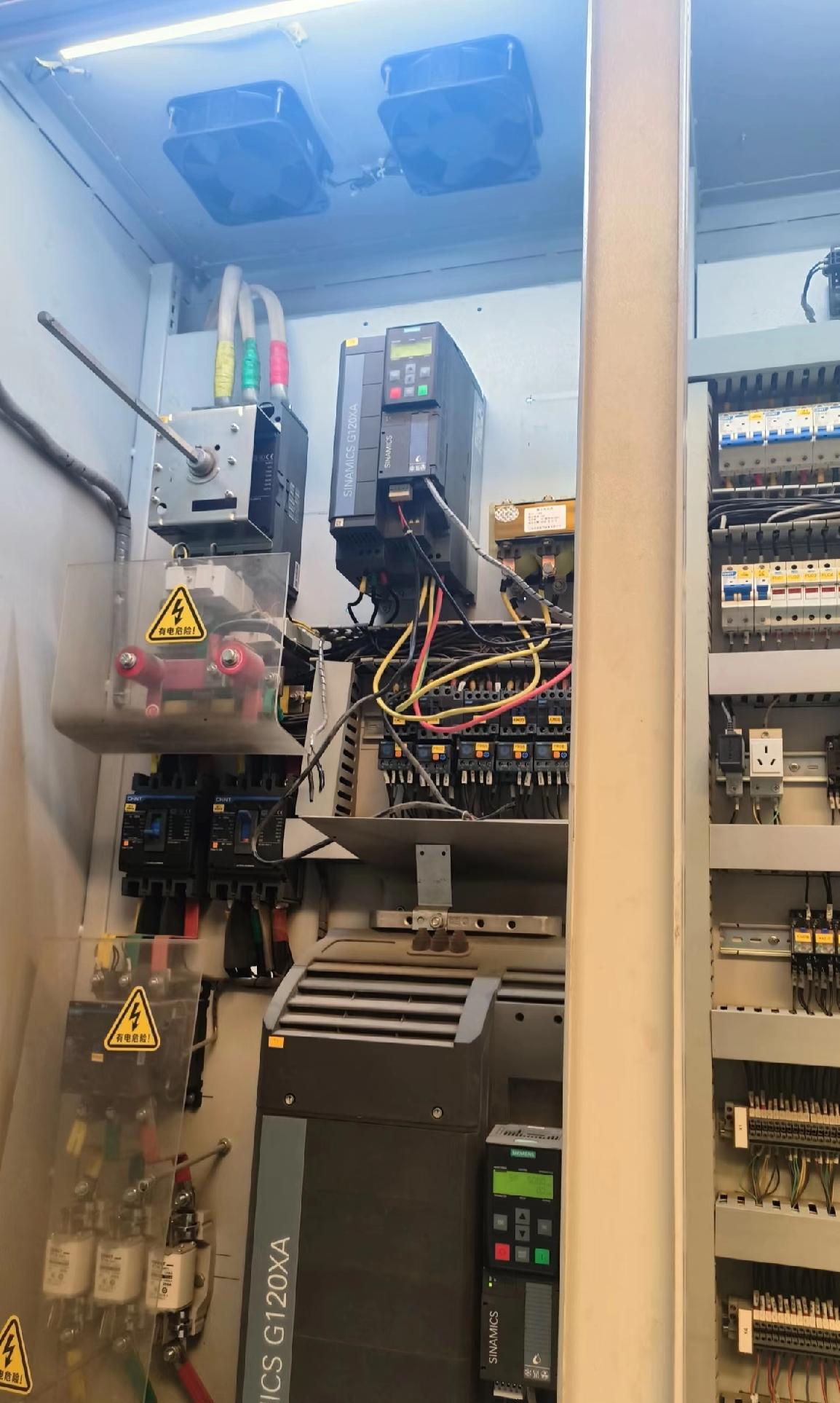 去年年底有一个找工作的来我厂面试电气工程师的，我看了他的简历，211学校出来的，