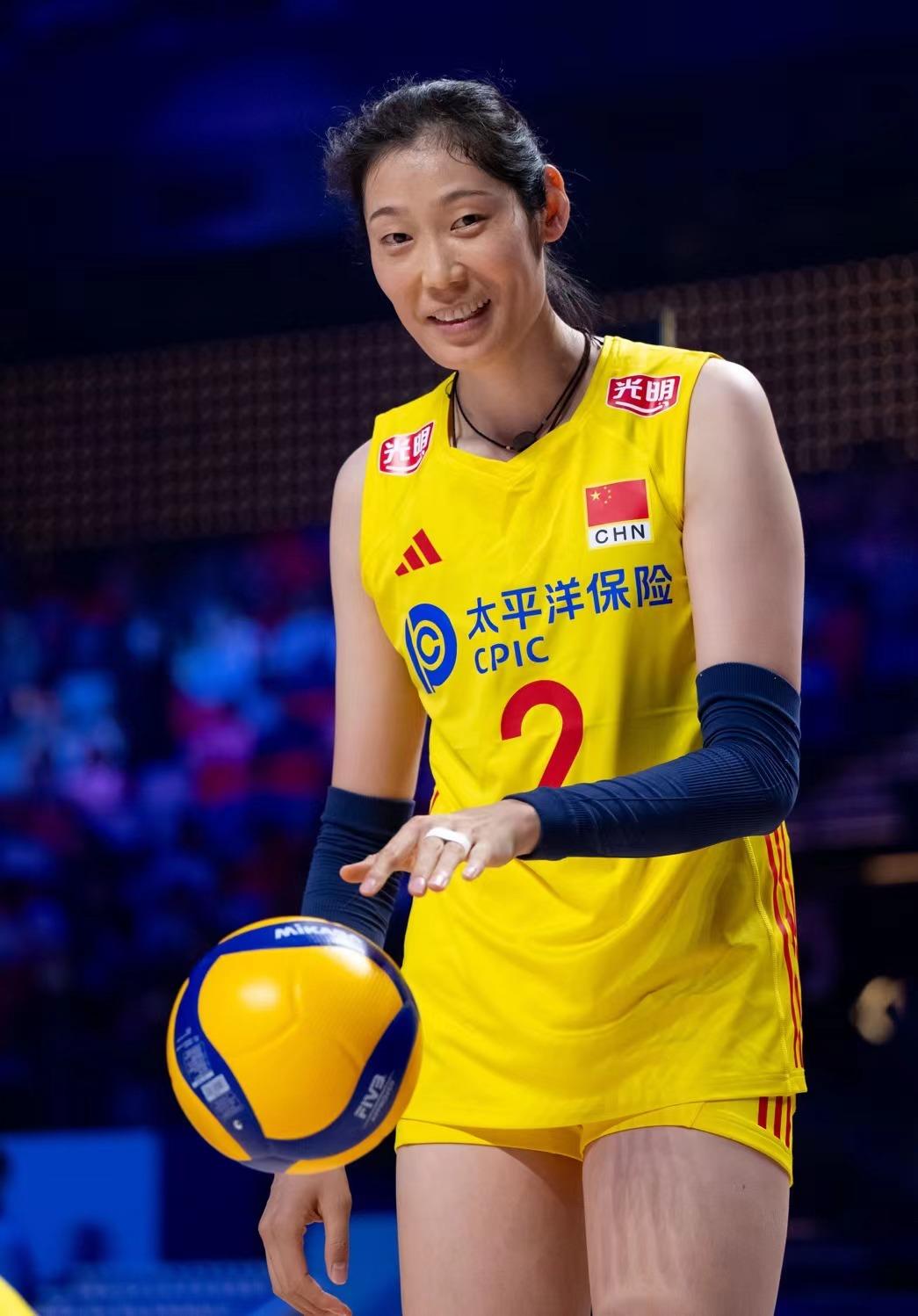 你觉得女排没朱婷还能走多远?缺少朱婷，中国女排少了最可靠的强攻支点，关键球攻坚