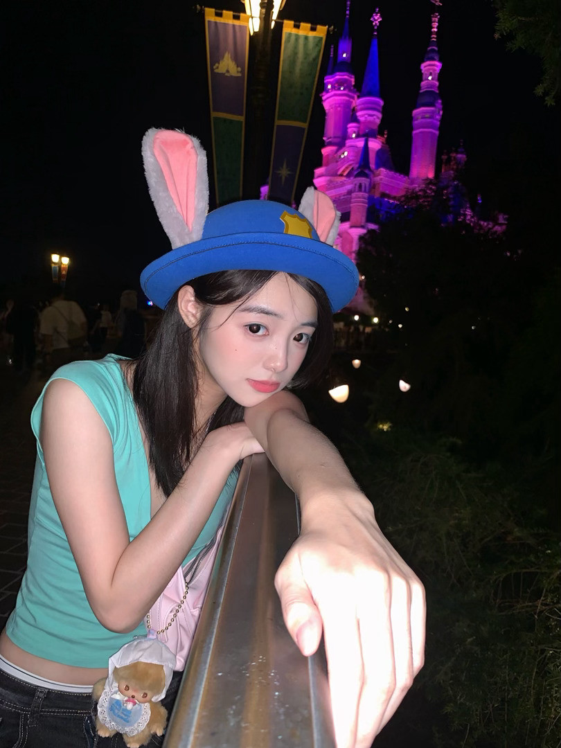 ♡𝑫𝒊𝒔𝒏𝒆𝒚𝒅𝒂𝒚☆₊⁺₊⁺我们三小只直接耍起耍起
