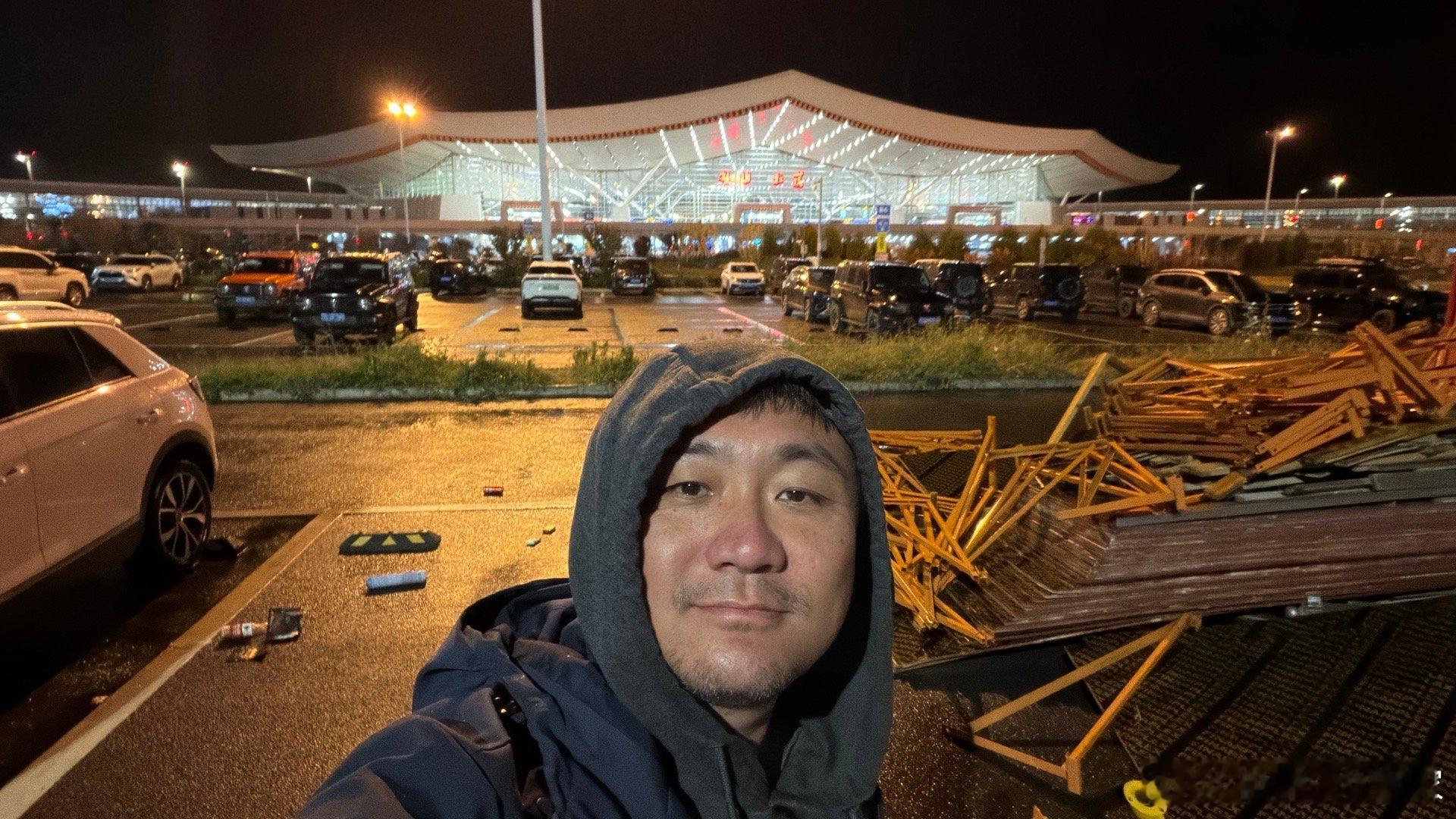 终于…到了也算达成了一项人生清单～✈️拉萨—三亚✈️昨天晚上在拉萨的