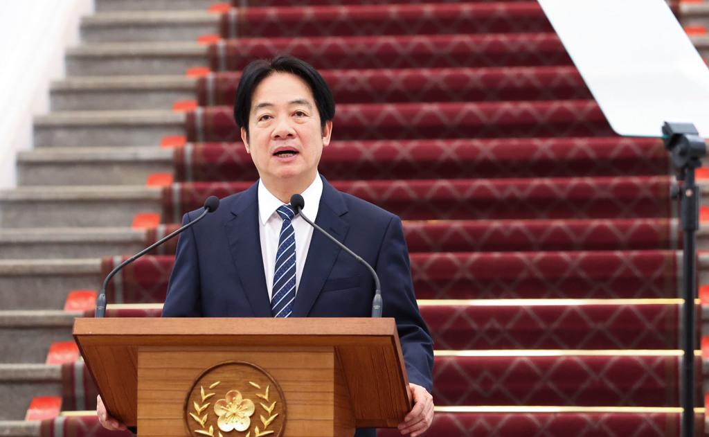根据《美丽岛电子报》今（31日）发布的最新7月民调显示，赖清德的信任度、执政表现
