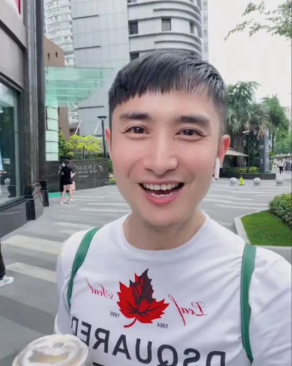 上海电视主持人路易在上周末首次开启直播模式，虽然人气不多才3000+观看人数，但