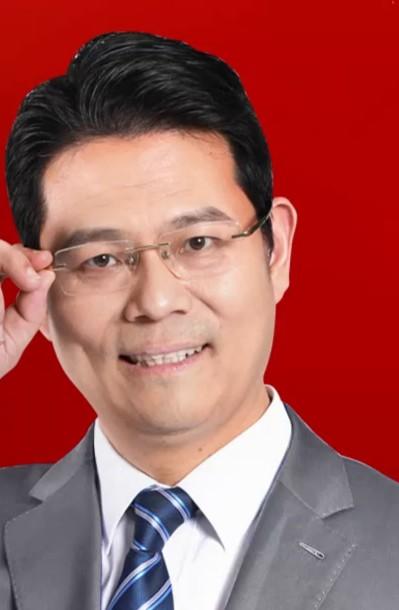 大V臧其超的培训课我还花钱报班了，感觉钱花的很冤。之所以会报臧其超的培训课，全是