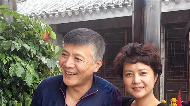 茹萍和刘之冰有点烦: 女儿离婚, 大龄儿子是剩男