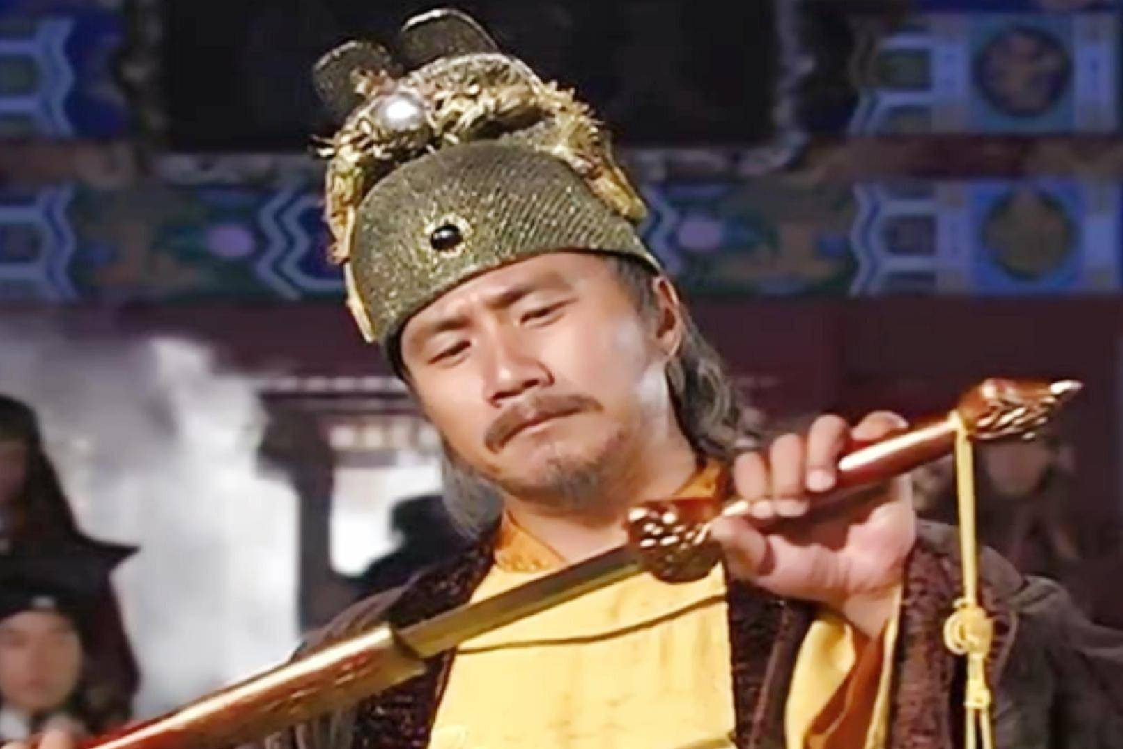 1385年，57岁的朱元璋身患重病。33岁的李淑妃前来探望，她妩媚道：“皇上您且