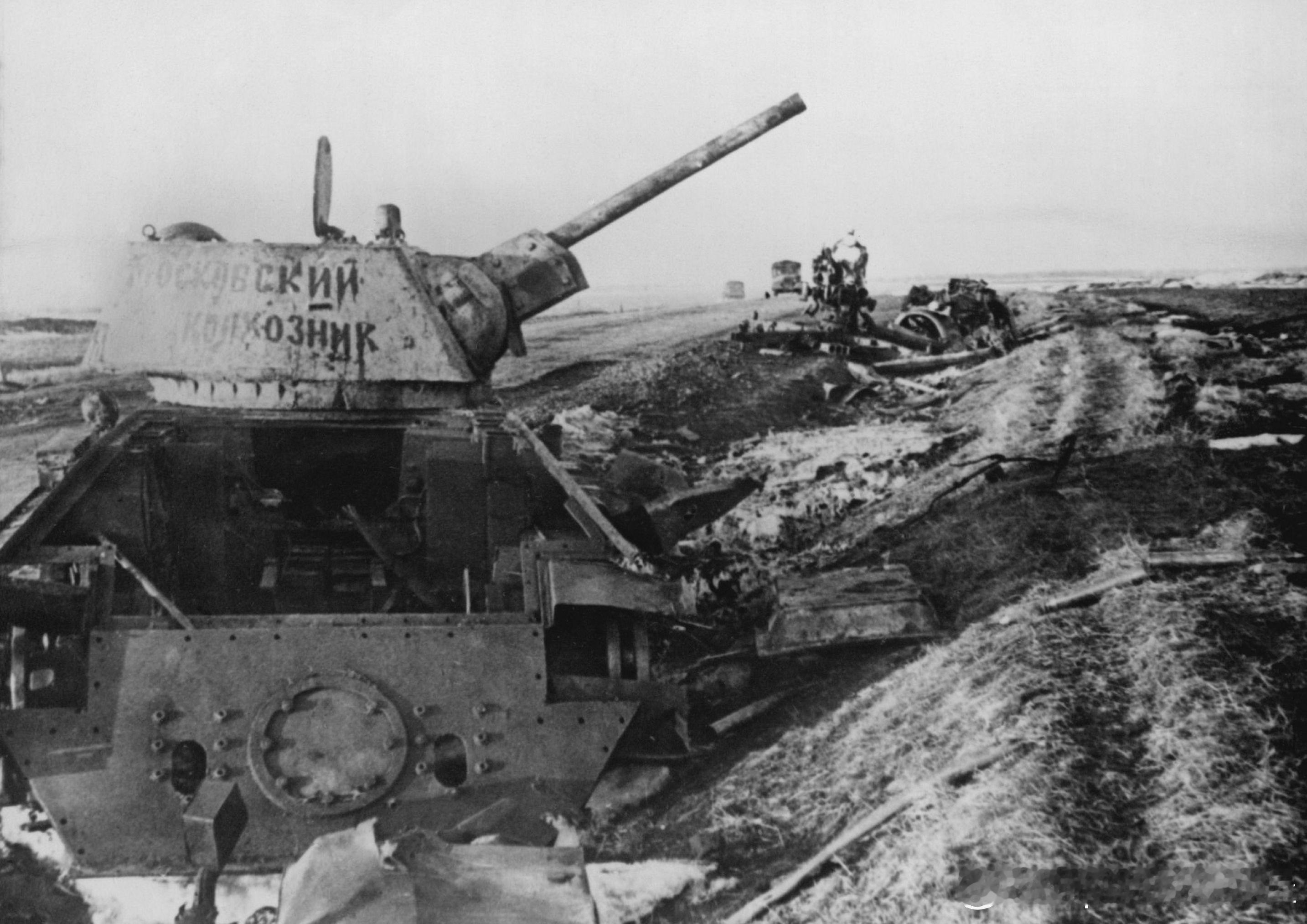 1943年3月苏军1辆名为Московскийколхозник莫斯科集体农庄