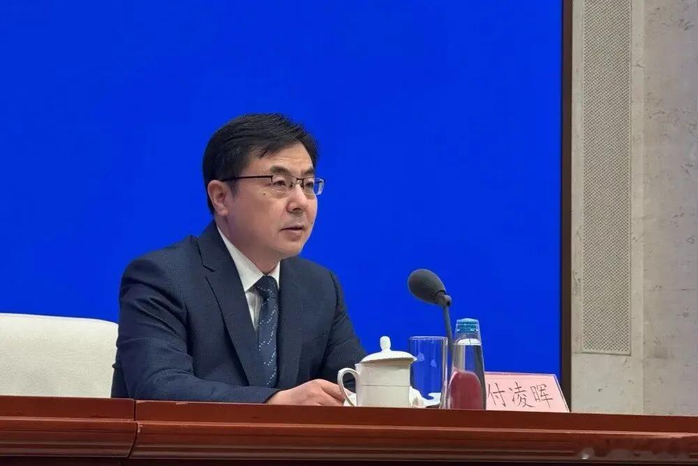 昨天，国家统计局新闻发言人答记者问，讲了一句很耐人寻味的话！国家统计局新闻发言人