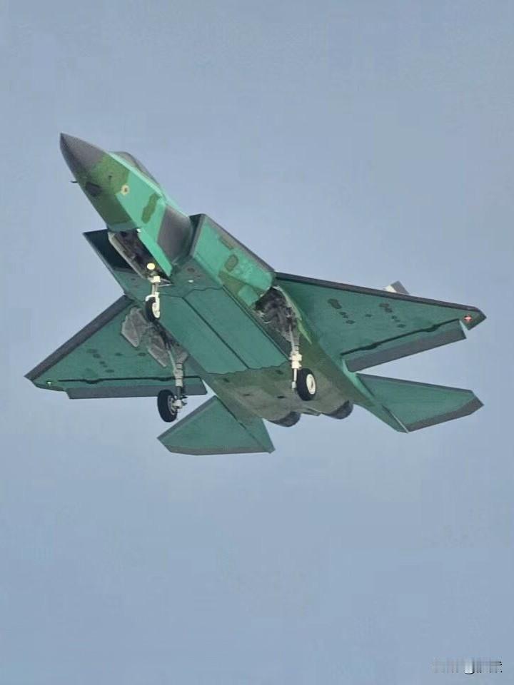 【分享一张绿皮歼35A】