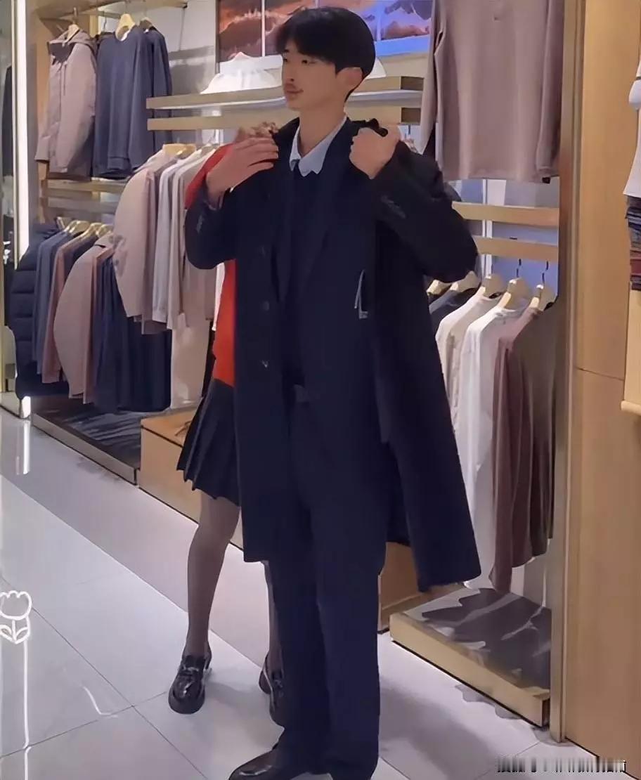 在历史上，汉族被几个少数民族征服过，蒙古族，满族，日本(和族)。那么汉族人为什么