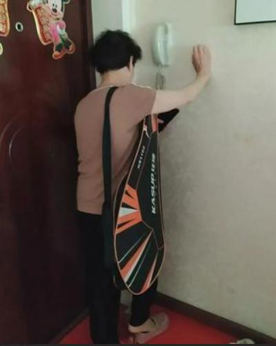 老年人不花钱的养生办法，我坚持了十几年，效果很好。1、出太阳了就去晒晒背每天