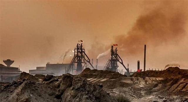 12月1日起，中国正式升级对荷兰的稀土出口管控，新规作出明确界定：一是含中国来源