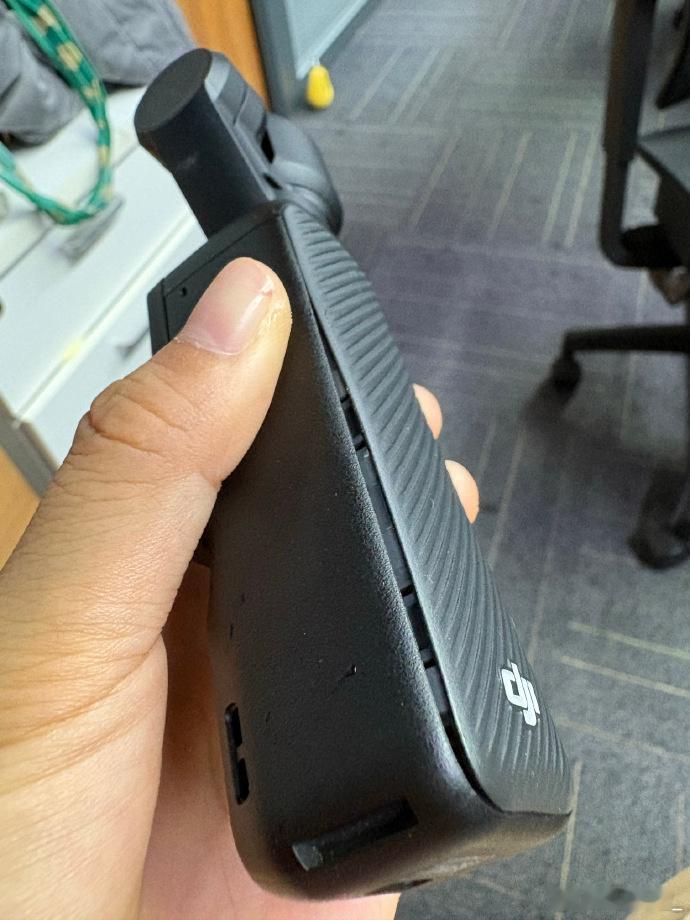 大疆Pocket4传感器没提的话，估计没改双镜头也没说，就是不知道有没有光学变