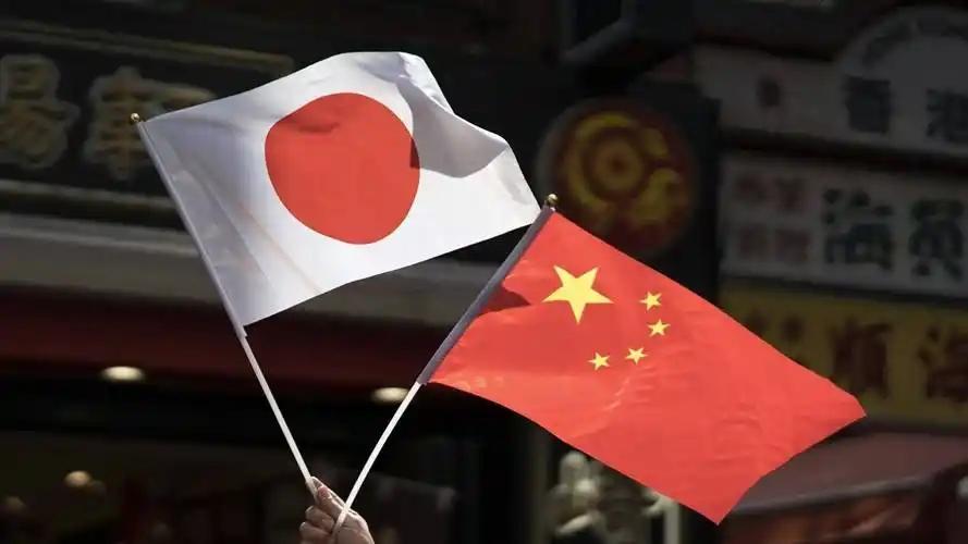 日本和中国签了！10月8日，丰田社长首次访华，第一站就到了广州，当天，中国一