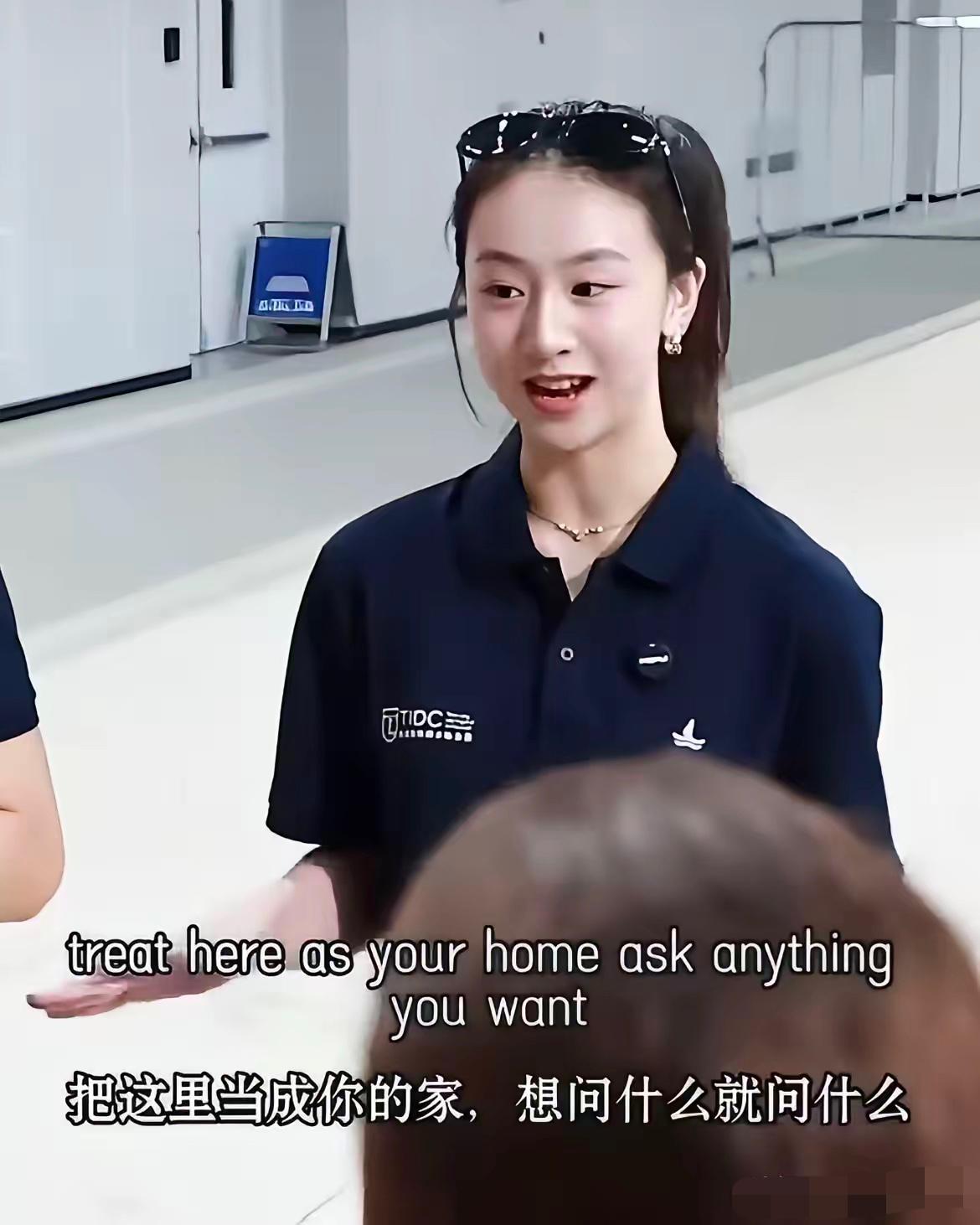 森蝶再一次轰动全网。6月24日，她连夜上了热搜，这一次不是因为田亮夫妇，而是