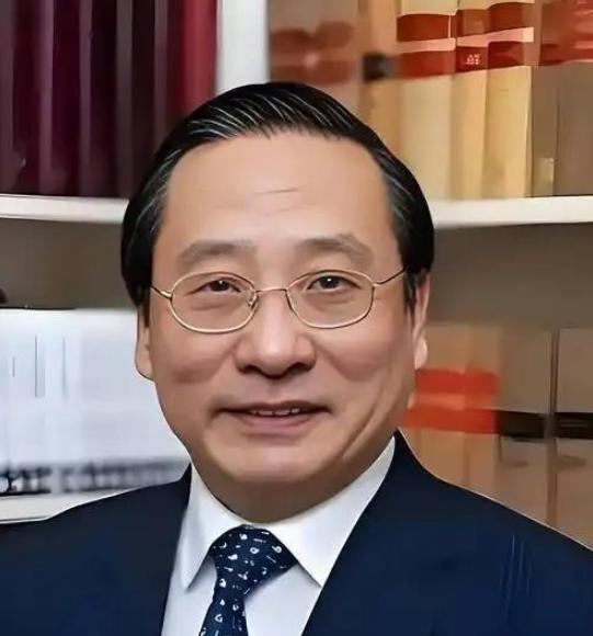 对于日本，高志凯教授的建议来了，他曾提议如下：取消对日免签，12个月内参拜过