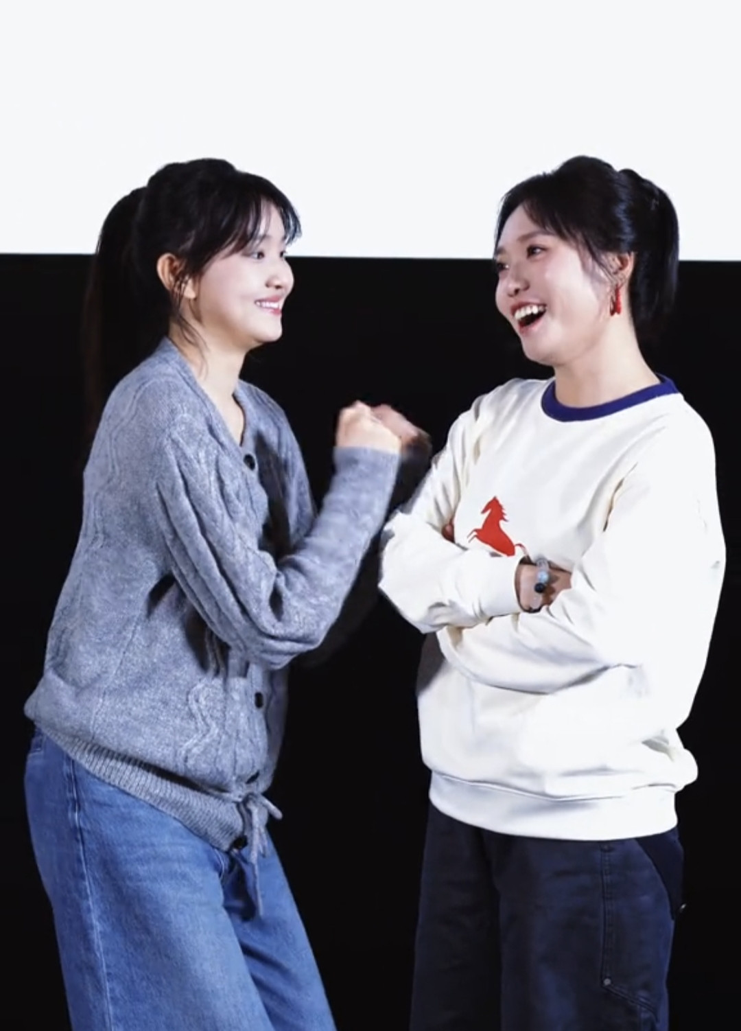 很无奈！:好大众啊，这样的明星现在太少了，感觉别的明星都一个样