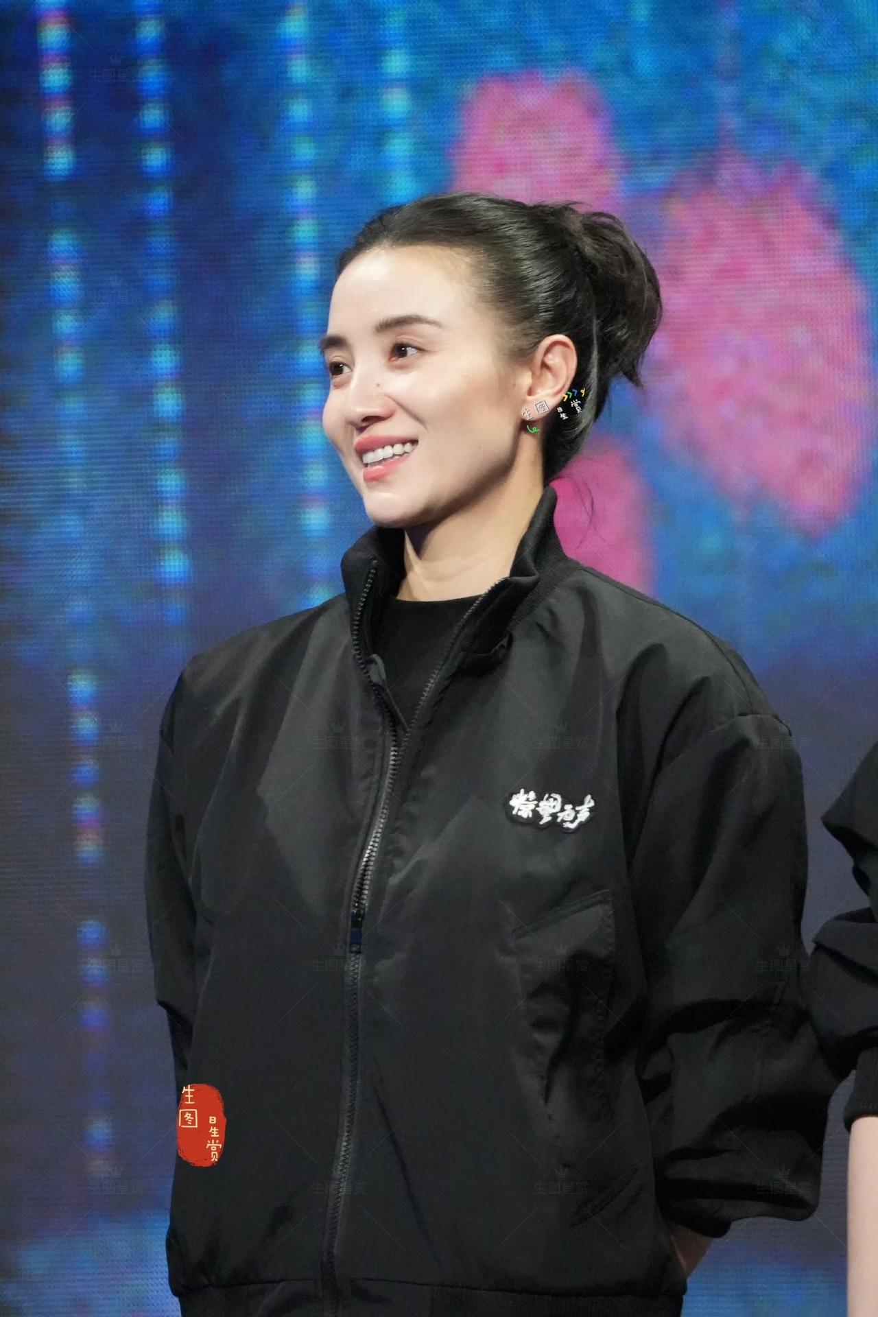 魅力宋佳[大笑]