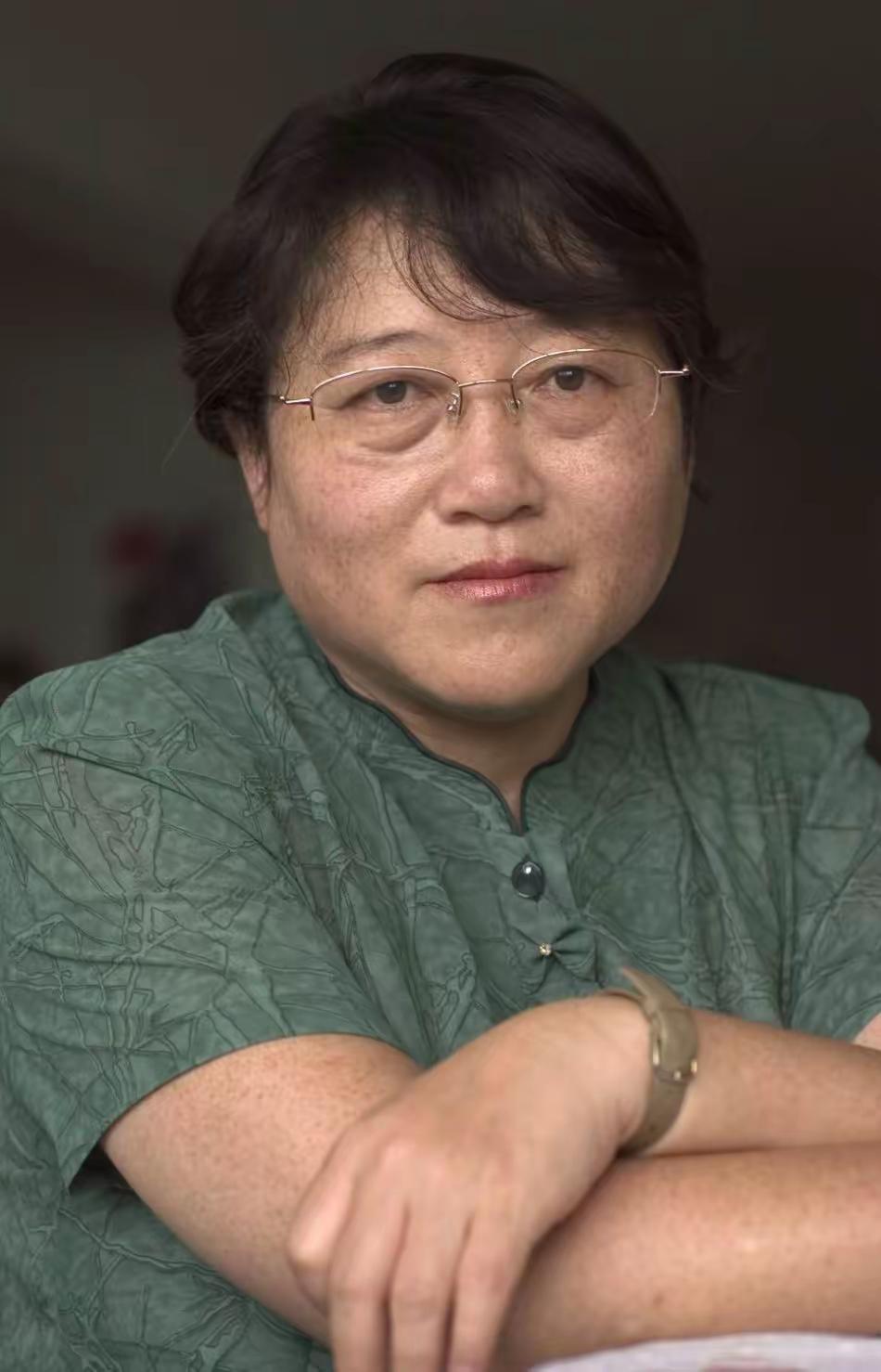 50岁后，请为自己点一盏灯：余生不长，别再只为别人活李银河的一番话，戳中了