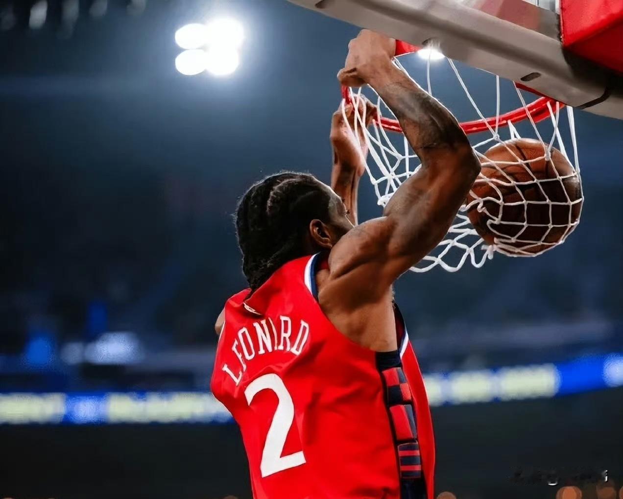 赢得对手的肯定！李凯尔谈伦纳德：“转折点就出现在伦纳德这点。”“他在第四