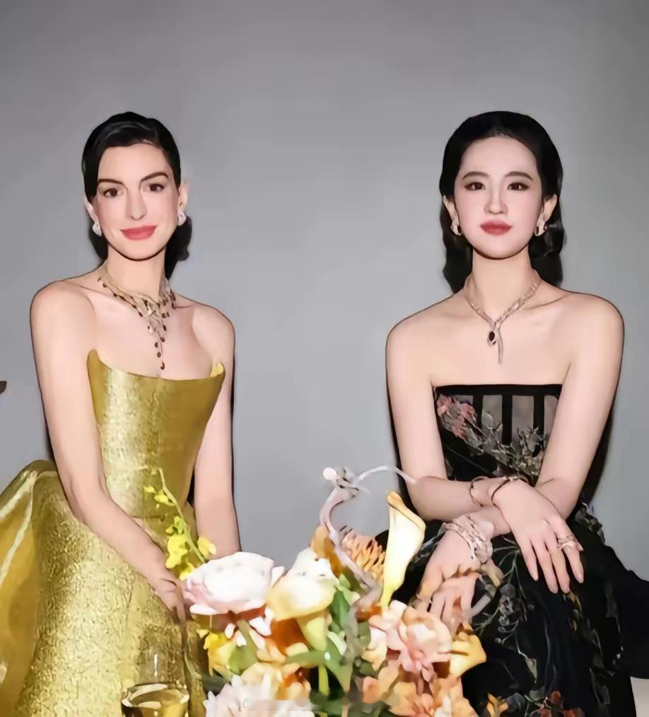 “你有你的西方骨，我有我的东方像。”