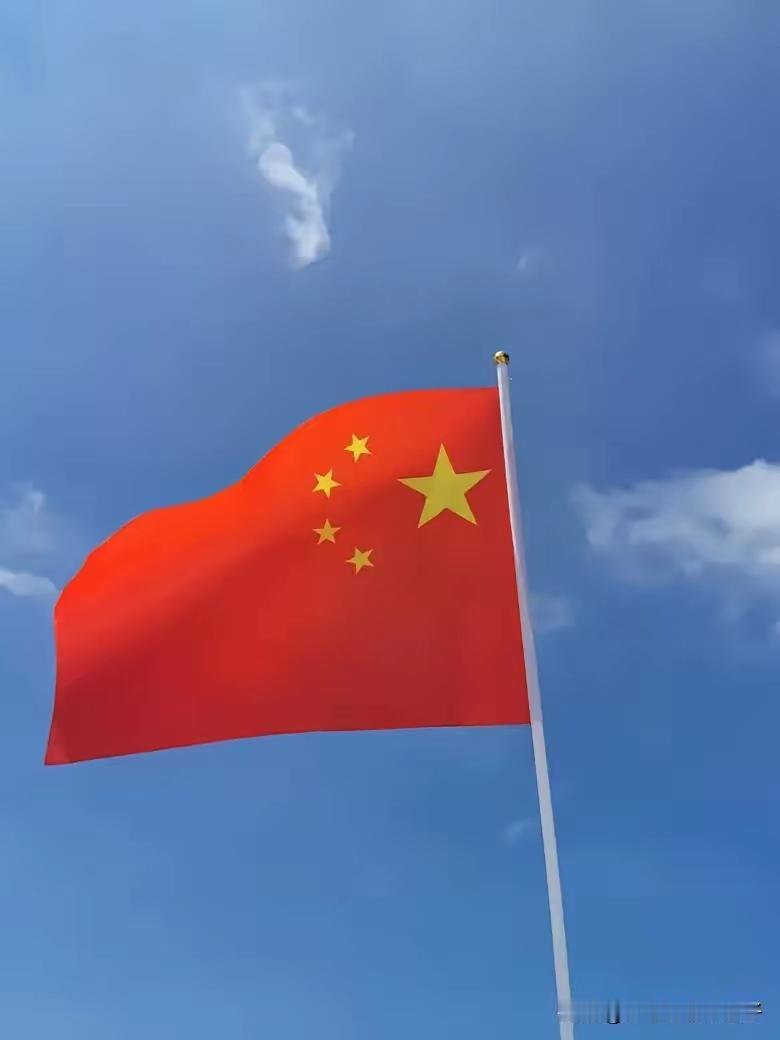菲律宾防长特奥多罗怕是自己都没想到，话刚说出口，老天就给了个下马威。前两天在