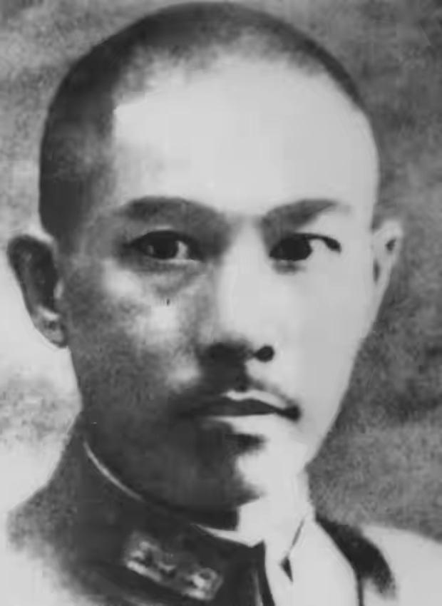 南京沦陷时他身兼6职，带6000宪兵硬刚10万日军，宪兵无一人退缩…很多人