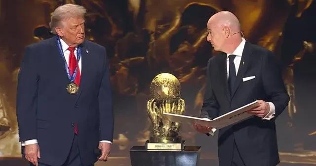 国际足联内部已经烂掉了！因凡蒂诺飘了，特朗普飘了，在世界杯抽签仪式上，国际足联