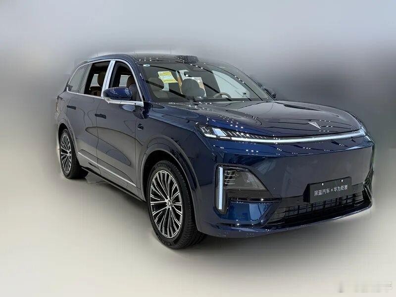 深蓝S09销售反馈：1，最畅销的配置是后驱Ultra+标准续航版和超长续航版，两